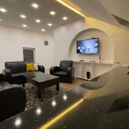Luna Apartment Novi Pazar Eksteriør billede