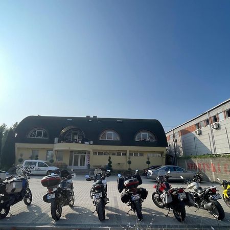 Luna Apartment Novi Pazar Eksteriør billede