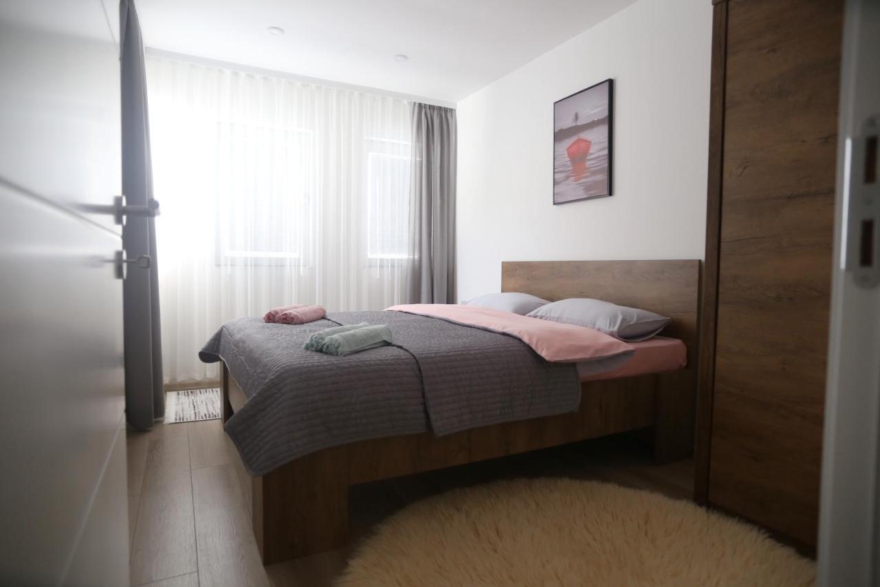 Luna Apartment Novi Pazar Eksteriør billede