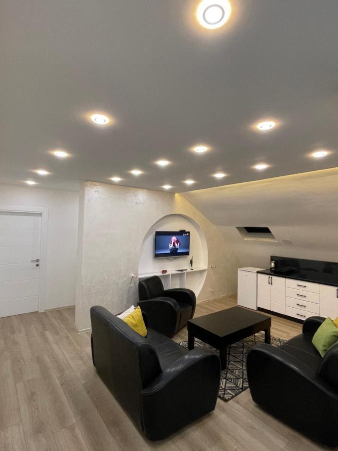 Luna Apartment Novi Pazar Eksteriør billede