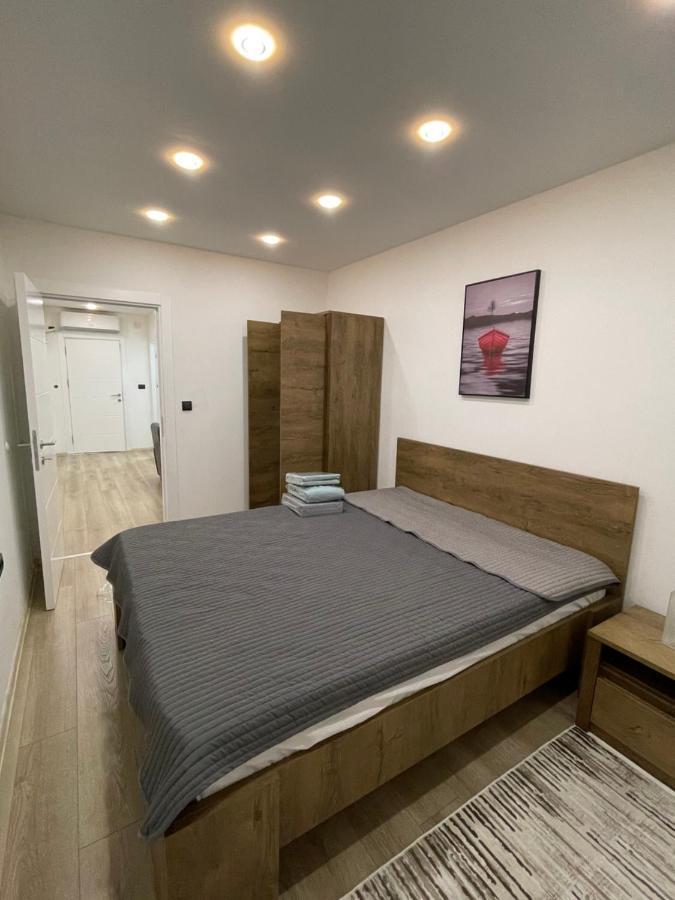 Luna Apartment Novi Pazar Eksteriør billede