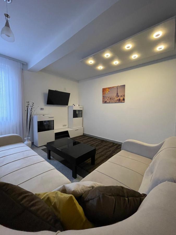 Luna Apartment Novi Pazar Eksteriør billede