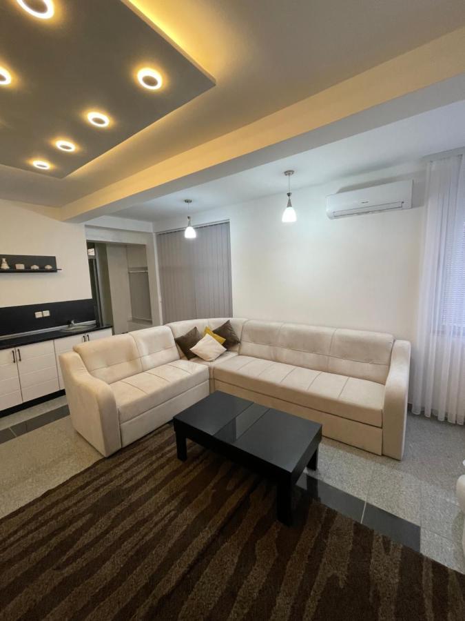 Luna Apartment Novi Pazar Eksteriør billede